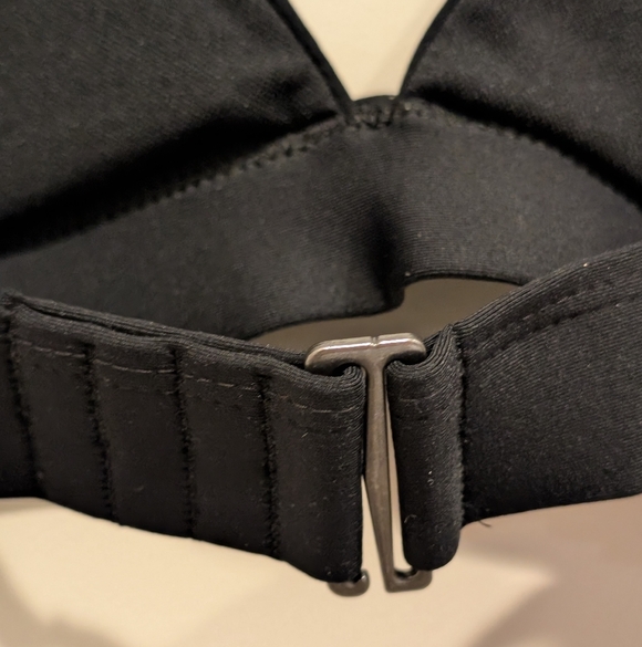 Billabong Sol Searcher Banded Black Triangle Bikini Top Size Small - Picture 4 of 6